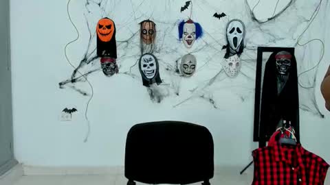 Snapshot of gregoriiandmax chatting on 10.25.25 Gregori online show from 10.25.25