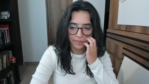 Snapshot of gretagat chatting on 05.16.26 Greta online show from 05.16.26