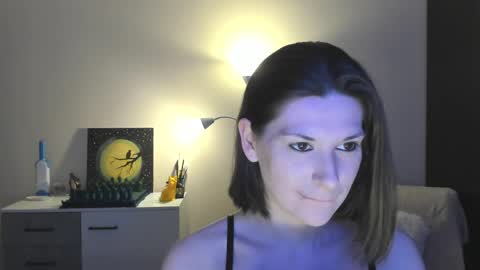 Snapshot of gretamiln chatting on 12.04.24 Greta online show from 12.04.24