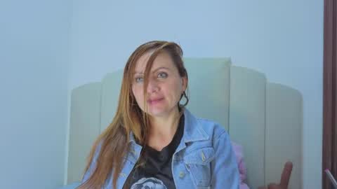 Marcela online show from 08.04.26