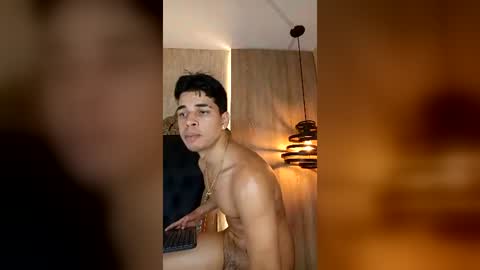 Benjamin online show from 08.06.26