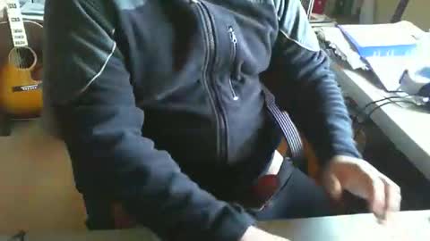 Snapshot of greyhounddog chatting on 01.16.25 greyhounddog online show from 01.16.25