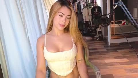 Snapshot of greyslopez chatting on 12.15.25 Greyslopez online show from 12.15.25