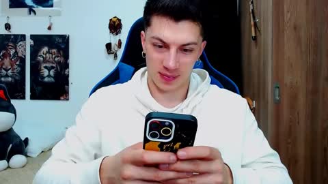 griego01 online show from 12.03.24