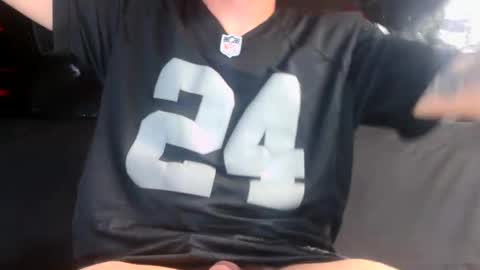 Snapshot of gripthahips chatting on 02.13.25 Gripthahips online show from 02.13.25