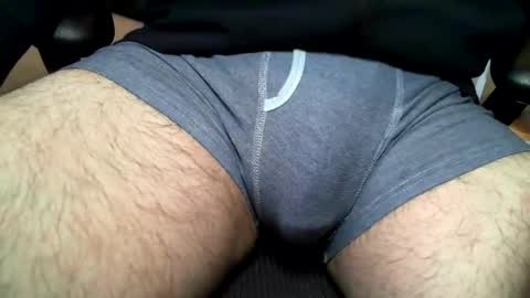 Snapshot of grownoshow9 chatting on 11.06.25 grownoshow9 online show from 11.06.25