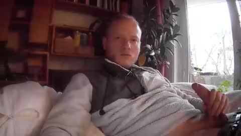 Snapshot of gruendamien chatting on 01.20.25 gruendamien online show from 01.20.25