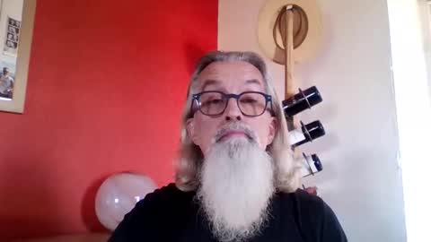 Snapshot of grybear60 chatting on 11.25.25 Grybear online show from 11.25.25