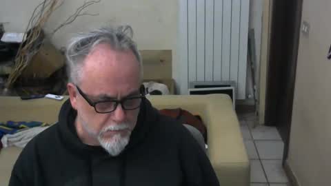 Snapshot of grz65 chatting on 02.08.26 GRIZZLY65 online show from 02.08.26