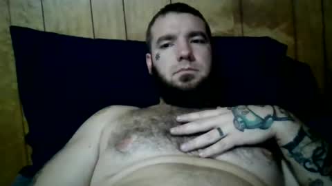 Snapshot of gsloueez chatting on 12.16.24 gsloueez online show from 12.16.24