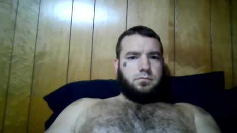 Snapshot of gsloueez chatting on 12.30.24 gsloueez online show from 12.30.24