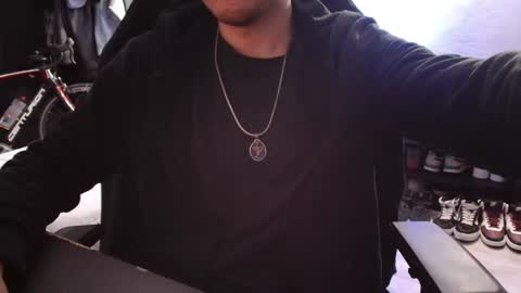 Snapshot of guayaco_ chatting on 02.23.25 Guayaco  online show from 02.23.25