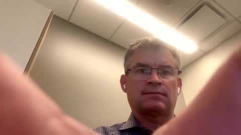 Snapshot of gud_times chatting on 02.03.25 gud_times online show from 02.03.25