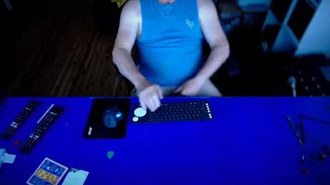 Snapshot of guesswhatigot2 chatting on 02.10.26 guesswhatigot2 online show from 02.10.26