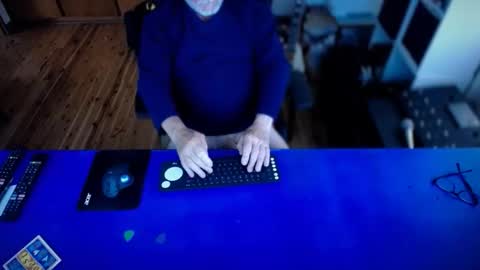 Snapshot of guesswhatigot2 chatting on 02.15.26 guesswhatigot2 online show from 02.15.26