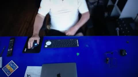 Snapshot of guesswhatigot2 chatting on 02.27.26 guesswhatigot2 online show from 02.27.26