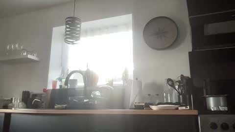 guil0 online show from 11.03.25