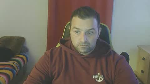 Snapshot of guillaume666286050 chatting on 09.12.25 guillaume666286050 online show from 09.12.25