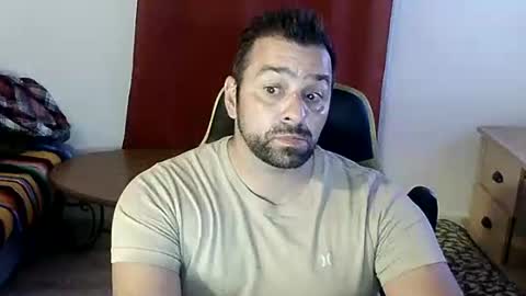 Snapshot of guillaume666286050 chatting on 09.23.25 guillaume666286050 online show from 09.23.25