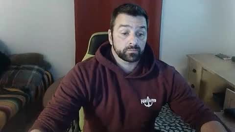 Snapshot of guillaume666286050 chatting on 10.05.25 guillaume666286050 online show from 10.05.25