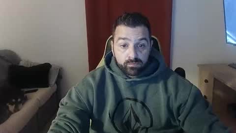 Snapshot of guillaume666286050 chatting on 10.20.25 guillaume666286050 online show from 10.20.25