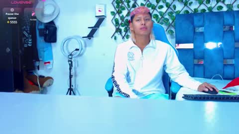 Hakim online show from 01.18.25