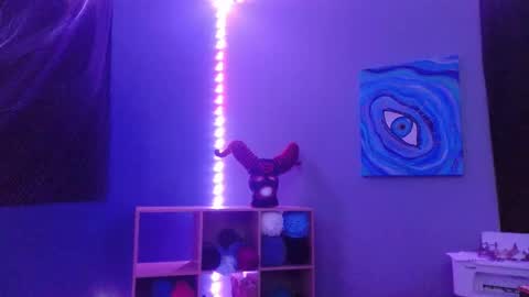 gutlvr online show from 12.13.24