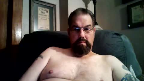 Snapshot of guy4fun8 chatting on 01.01.25 guy4fun8 online show from 01.01.25
