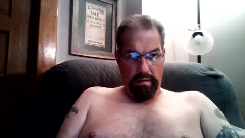 Snapshot of guy4fun8 chatting on 09.21.25 guy4fun8 online show from 09.21.25