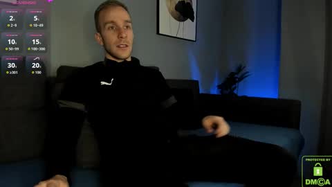 Snapshot of guy_charming chatting on 11.10.25 Buddy online show from 11.10.25