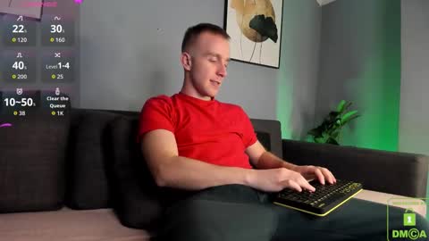 Snapshot of guy_charming chatting on 11.21.25 Buddy online show from 11.21.25