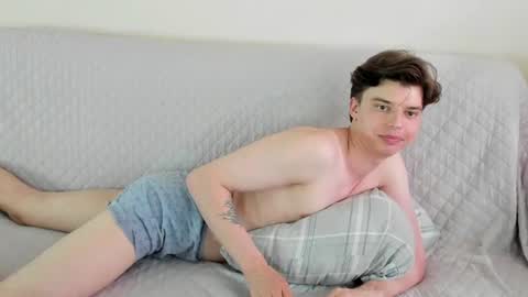guy_liam1 online show from 06.30.26