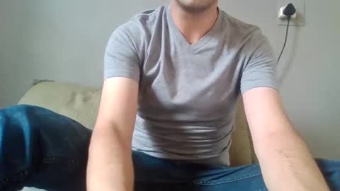 Snapshot of guyhardon chatting on 12.18.24 Guy Hardon online show from 12.18.24