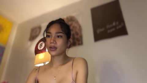 Snapshot of gwapangahas chatting on 11.06.25 Alexa online show from 11.06.25