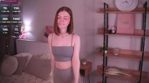 Hello everyone Im May online show from 05.11.26