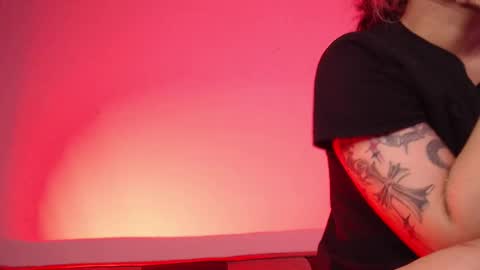 gwenhazel online show from 11.19.25