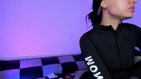 gwenhazel online show from 12.05.25