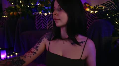 gwenhilton online show from 02.26.25