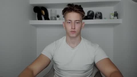 Snapshot of gym_alpha chatting on 12.03.24 Oliver online show from 12.03.24