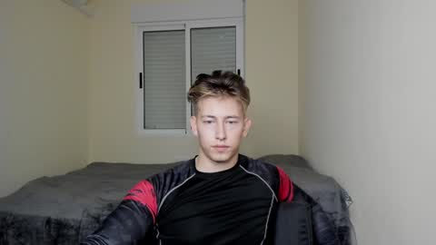 Snapshot of gym_alpha chatting on 12.15.24 Oliver online show from 12.15.24