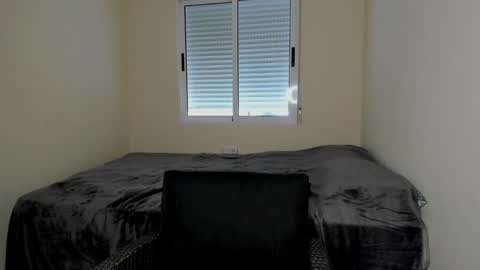 Snapshot of gym_alpha chatting on 12.19.24 Oliver online show from 12.19.24