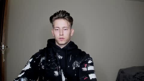 Snapshot of gym_alpha chatting on 12.25.24 Oliver online show from 12.25.24