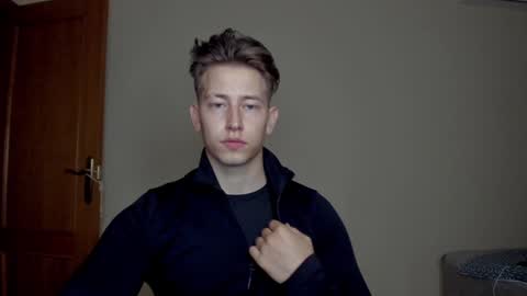 Snapshot of gym_alpha chatting on 02.06.25 Oliver online show from 02.06.25