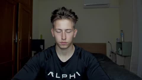 Snapshot of gym_alpha chatting on 02.26.25 Oliver online show from 02.26.25