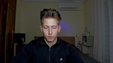 Snapshot of gym_alpha chatting on 02.27.25 Oliver online show from 02.27.25