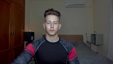 Snapshot of gym_alpha chatting on 03.04.25 Oliver online show from 03.04.25