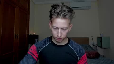 Snapshot of gym_alpha chatting on 03.05.25 Oliver online show from 03.05.25