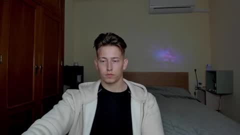 Snapshot of gym_alpha chatting on 03.06.25 Oliver online show from 03.06.25