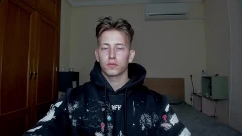 Snapshot of gym_alpha chatting on 03.11.25 Oliver online show from 03.11.25