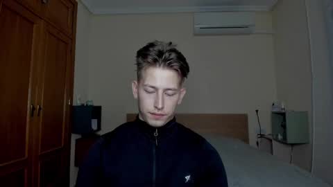 Snapshot of gym_alpha chatting on 03.12.25 Oliver online show from 03.12.25